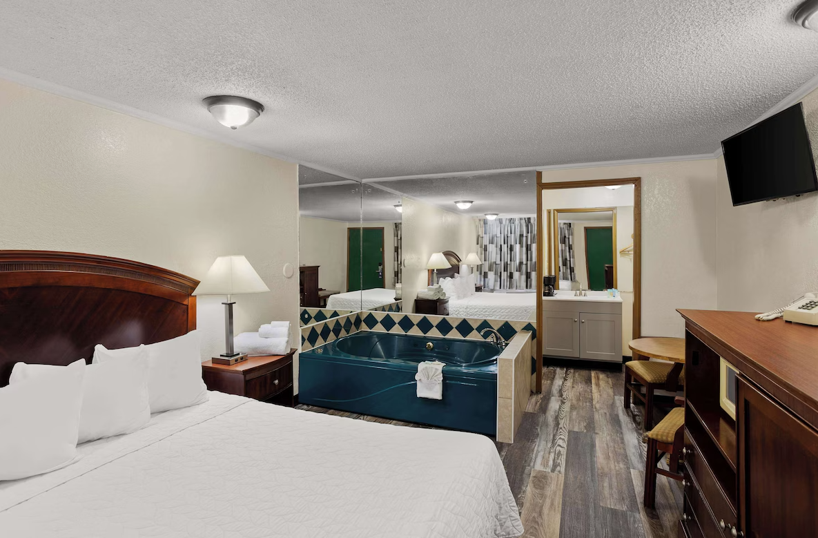 Sams Town Tunica: Luxury Riverside Getaway
